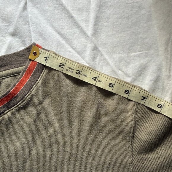 Light Green Vintage V-Neck Pullover Sweater - Picture 9 of 10